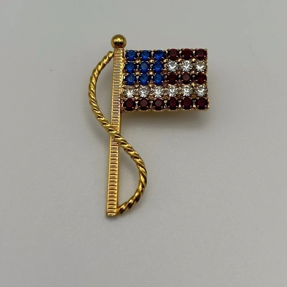 Vintage USA American Rhinestone Red White and Blue Flag Small Brooch Patriotic